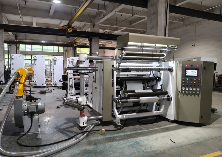 DFQ1000C4-2型铝箔压纹分切机 DFQ1000C4-2型铝箔压纹分切机